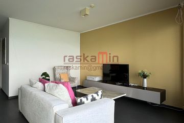 2 Bedroom Condo for sale in Zire Wongamat, Na Kluea, Chonburi