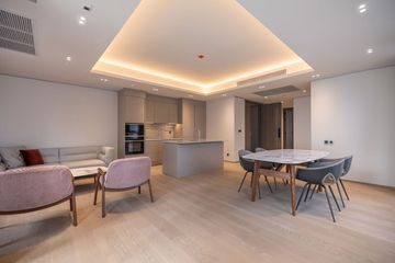 2 Bedroom Apartment for rent in Tonson One Residence, Lumpini, Bangkok near BTS Ploen Chit