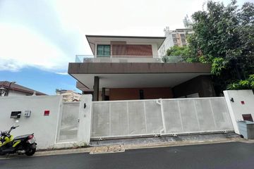 7 Bedroom House for rent in Sam Sen Nai, Bangkok