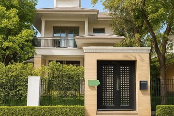 5 Bedroom House for rent in Narasiri Pattanakarn-Srinakarin, Suan Luang, Bangkok near MRT Khlong Kalantan
