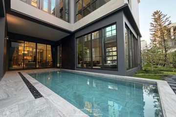 5 Bedroom House for sale in Connoisseur Phatthanakan, Suan Luang, Bangkok