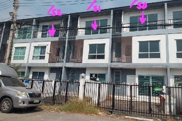 3 Bedroom Townhouse for sale in Baan Suay Rim Tarn 9, Saphan Sung, Bangkok