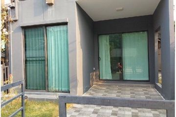 3 Bedroom Townhouse for sale in Saphan Sung, Bangkok