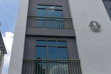 3 Bedroom Commercial for sale in Phlapphla, Bangkok