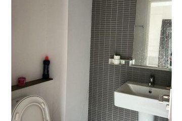 1 Bedroom Condo for sale in Bang Talat, Nonthaburi near MRT Si Rat