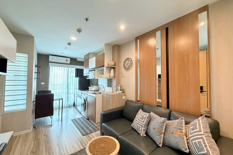 1 Bedroom Condo For Rent