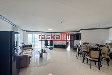 3 Bedroom Condo for sale in Park Beach Condominium, Na Kluea, Chonburi