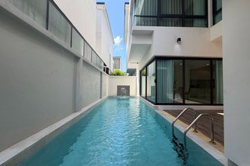 3 Bedroom House for rent in Khlong Tan Nuea, Bangkok