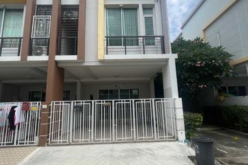 3 Bedroom Townhouse for sale in Bang Chan, Bangkok