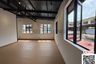 2 Bedroom Commercial for rent in Pom Prap, Bangkok near MRT Wat Mangkon