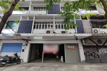 Condo for rent in Khlong Mahanak, Bangkok near MRT Yommarat