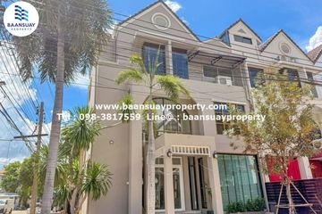 8 Bedroom Townhouse for rent in Phlapphla, Bangkok