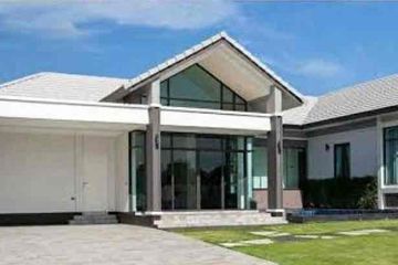 3 Bedroom Villa for rent in Nong Pla Lai, Chonburi