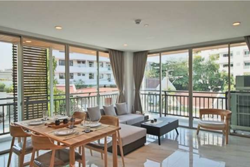 3 Bedroom Condo for rent in Khlong Tan Nuea, Bangkok