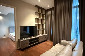 1 Bedroom Condo for sale in The Diplomat 39, Khlong Tan Nuea, Bangkok near BTS Phrom Phong