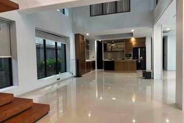 5 Bedroom Villa for sale in Phra Khanong, Bangkok near BTS Phra Khanong
