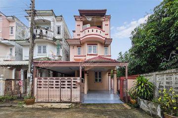 4 Bedroom Townhouse for sale in Don Mueang, Bangkok