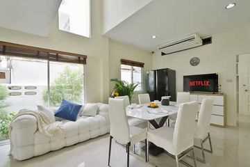 5 Bedroom House for rent in Khlong Toei Nuea, Bangkok near MRT Phetchaburi
