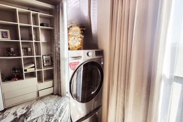1 Bedroom Condo for rent in Huai Khwang, Bangkok near MRT Huai Khwang