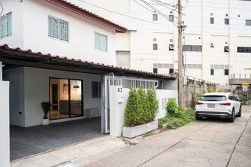 3 Bedroom Condo for rent in Huai Khwang, Bangkok near MRT Huai Khwang