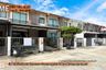 3 Bedroom Townhouse for sale in Pruksaville 57 Pattanakarn, Suan Luang, Bangkok