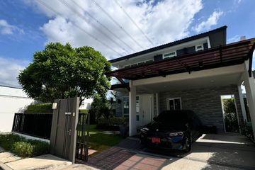 3 Bedroom House for sale in Dokmai, Bangkok