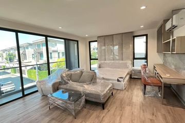3 Bedroom House for sale in Dokmai, Bangkok