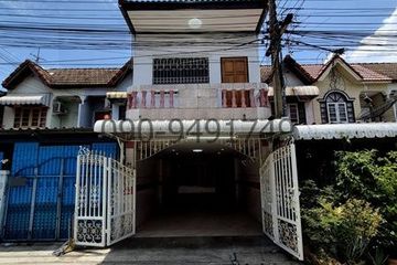 3 Bedroom Townhouse for rent in Bang Wa, Bangkok