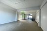 3 Bedroom Commercial for sale in Khlong Maduea, Samut Sakhon
