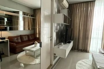 1 Bedroom Condo for rent in Huai Khwang, Bangkok