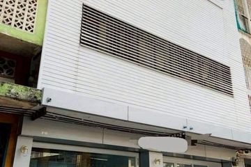 Commercial for sale in Khlong Toei, Bangkok near MRT Queen Sirikit National Convention Centre