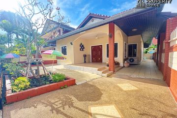 3 Bedroom House for rent in Na Kluea, Chonburi