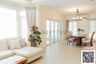 5 Bedroom House for rent in Dokmai, Bangkok