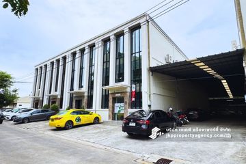 Warehouse / Factory for rent in Bang Chak, Bangkok near BTS Punnawithi