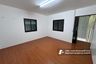 Warehouse / Factory for rent in Saphan Sung, Bangkok