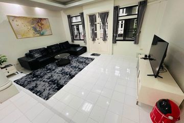 4 Bedroom Townhouse for rent in Moo Baan Chicha Castle, Khlong Toei Nuea, Bangkok near MRT Phetchaburi