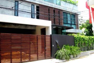 3 Bedroom House for rent in Khlong Tan Nuea, Bangkok