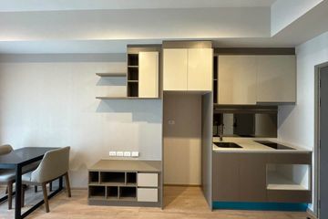 1 Bedroom Condo for rent in Urbano Absolute Sathon - Taksin, Khlong Ton Sai, Bangkok near BTS Krung Thon Buri
