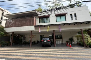 3 Bedroom House for rent in Khlong Tan, Bangkok near BTS Phrom Phong