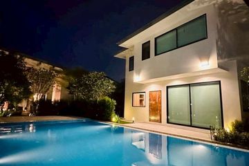 3 Bedroom House for rent in Phra Khanong Nuea, Bangkok near BTS Phra Khanong