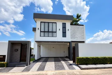 4 Bedroom Villa for sale in Nong Khwai, Chiang Mai