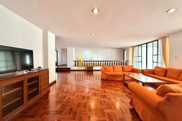 3 Bedroom Condo for rent in Khlong Toei, Bangkok near BTS Asoke