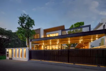 4 Bedroom Villa for sale in Wat Ket, Chiang Mai