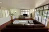 5 Bedroom House for rent in Khlong Toei Nuea, Bangkok near MRT Phetchaburi