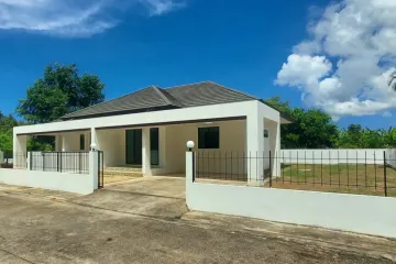 2 Bedroom House for sale in Klaeng, Rayong