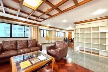 2 Bedroom Condo for rent in United Tower, Khlong Tan Nuea, Bangkok near BTS Thong Lo