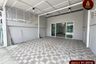 3 Bedroom Townhouse for sale in Bang Phli Yai, Samut Prakan