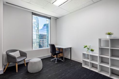 Office for rent in Bang Chak, Bangkok near BTS Bang Chak