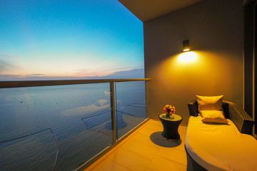 2 Bedroom Condo for sale in Na Kluea, Chonburi