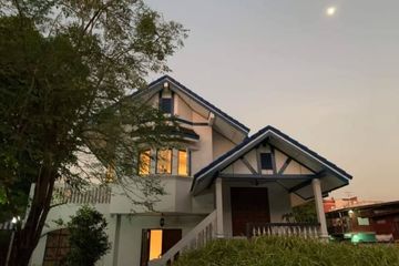 5 Bedroom House for rent in Khlong Ton Sai, Bangkok near BTS Charoen Nakhon